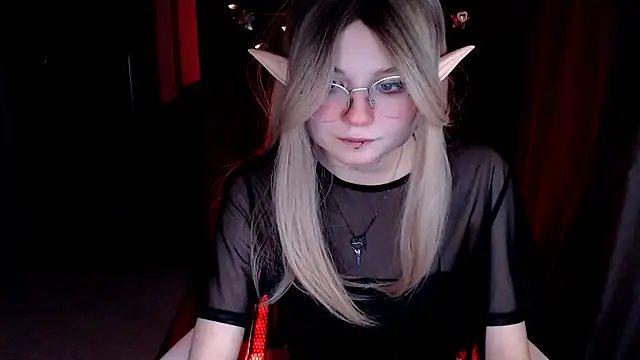 Snapshot of MissToree chatting on 01/16/25, 10:55 MissToree online show from 01/16/25, 10:55