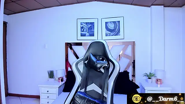 Lia Simons online show from 02/06/25, 05:57