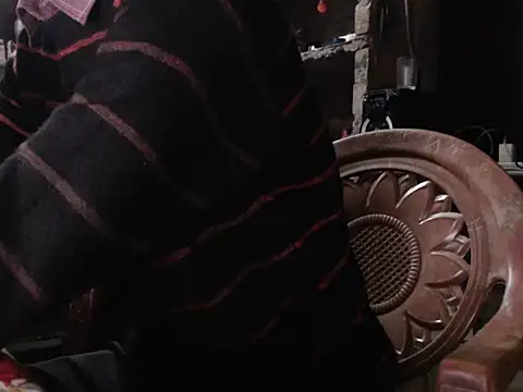 ThethunderPo online show from 12/17/24, 05:07