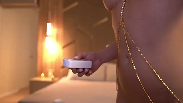 Snapshot of juice-pussy chatting on 11/21/25, 03:54 juice-pussy online show from 11/21/25, 03:54