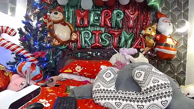 yummymeily online show from 12/25/24, 09:33