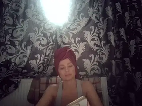 LindaStarS online show from 01/21/25, 12:07
