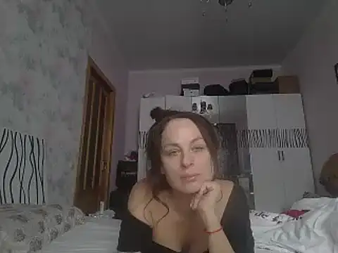 LindaStarS online show from 01/24/25, 11:04
