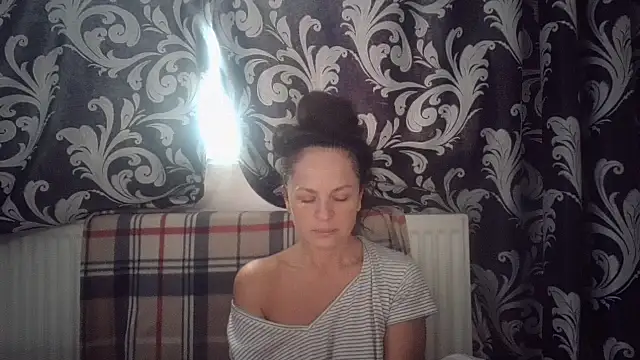 LindaStarS online show from 11/05/25, 06:57