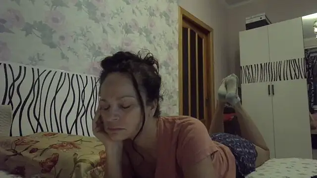 LindaStarS online show from 11/27/25, 07:16