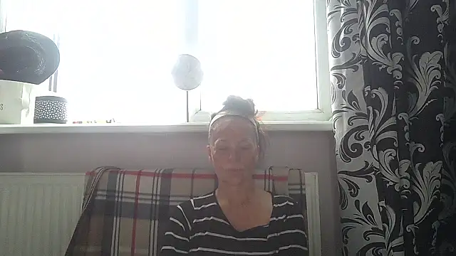LindaStarS online show from 05/08/26, 04:51