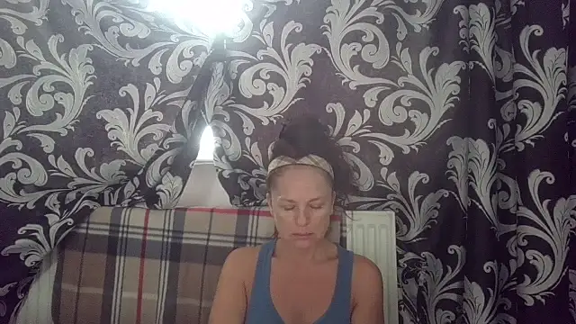 LindaStarS online show from 07/23/26, 07:17