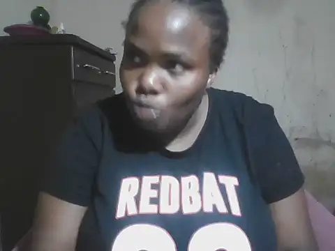 Snapshot of sexybigboobz chatting on 09/30/25, 03:06 sexybigboobz online show from 09/30/25, 03:06