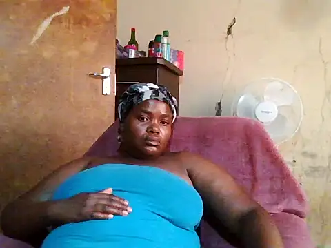 Snapshot of sexybigboobz chatting on 02/11/26, 07:46 sexybigboobz online show from 02/11/26, 07:46