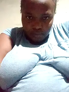 Snapshot of sexybigboobz chatting on 05/21/26, 12:17 sexybigboobz online show from 05/21/26, 12:17
