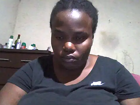 Snapshot of sexybigboobz chatting on 06/12/26, 04:28 sexybigboobz online show from 06/12/26, 04:28