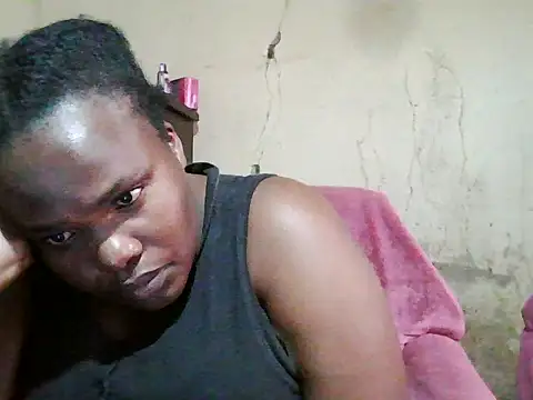 Snapshot of sexybigboobz chatting on 06/14/26, 02:19 sexybigboobz online show from 06/14/26, 02:19