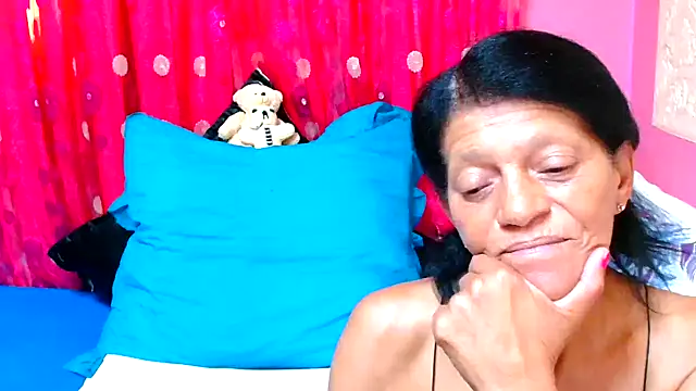 SLUTTYROXY online show from 01/10/25, 04:44