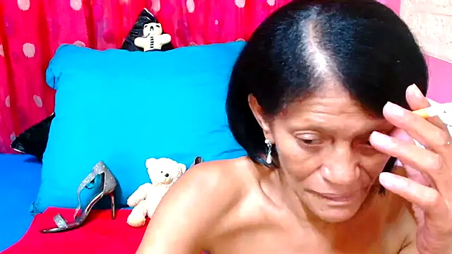 SLUTTYROXY online show from 01/26/25, 06:07