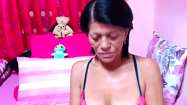 SLUTTYROXY online show from 11/04/25, 05:34