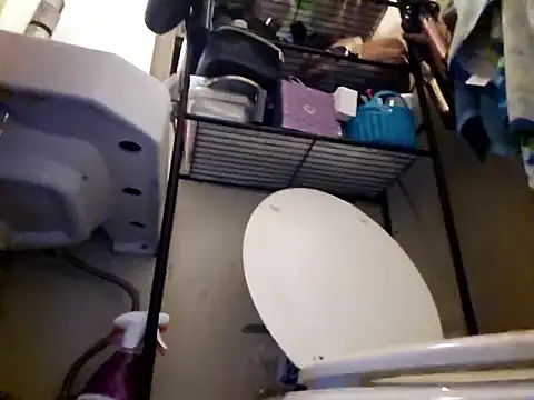 UncutHammer69 online show from 10/18/25, 06:48