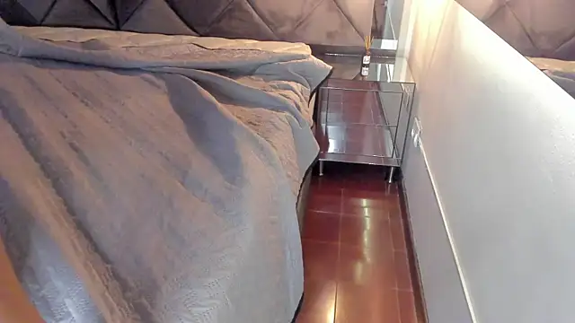 Snapshot of moonsweet1 chatting on 10/29/25, 11:12 moonsweet1 online show from 10/29/25, 11:12