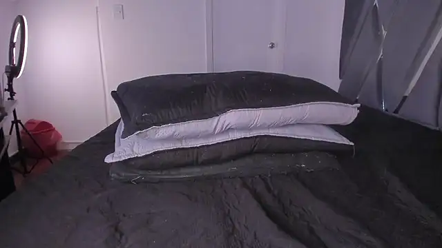 moonsweet1 online show from 04/30/26, 08:57