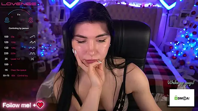 EmilyCandyy online show from 12/24/24, 10:01