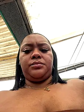 yanza2002 online show from 10/26/25, 01:50