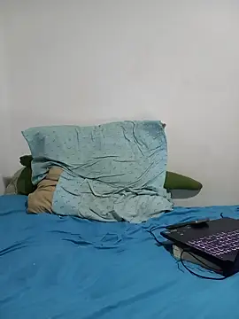 biglatin80 online show from 12/05/25, 05:27