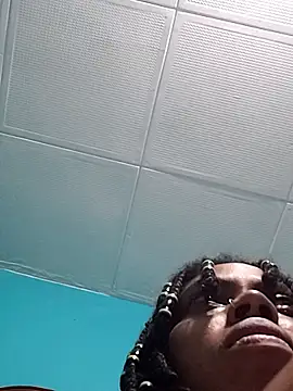 Snapshot of HONEYSWEETS_LIVE chatting on 11/06/25, 03:29 HONEYSWEETS LIVE online show from 11/06/25, 03:29