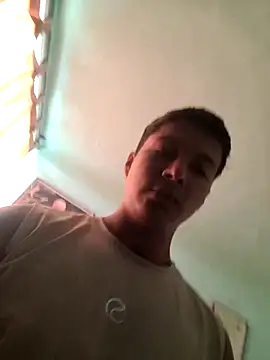 morenito420 online show from 10/12/25, 05:01