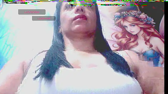 Snapshot of soffi_ruiz_ chatting on 12/16/25, 03:00 soffi ruiz online show from 12/16/25, 03:00