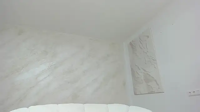 lissababe1 online show from 10/12/25, 06:51