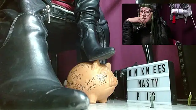 MeGoddesSara online show from 05/16/26, 07:56
