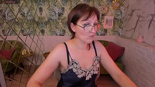 Paris Cherry online show from 12/20/24, 11:37