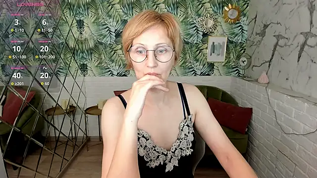 Paris Cherry online show from 05/10/26, 01:05