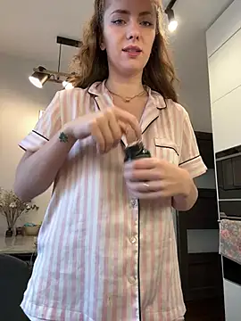 MariiD online show from 05/17/26, 06:33