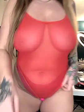 Snapshot of missjenn_x chatting on 11/15/25, 05:16 missjenn x online show from 11/15/25, 05:16