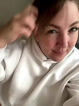 Snapshot of Anna_Alexa chatting on 12/05/25, 08:34 Anna Alexa online show from 12/05/25, 08:34