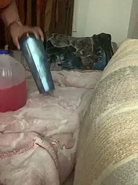 Snapshot of DezerayDelicious chatting on 03/22/25, 01:30 DezerayDelicious online show from 03/22/25, 01:30