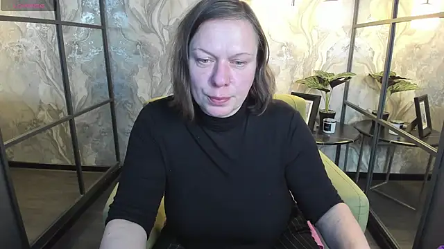 Snapshot of KellyPerfection chatting on 02/12/25, 01:48 KellyPerfection online show from 02/12/25, 01:48