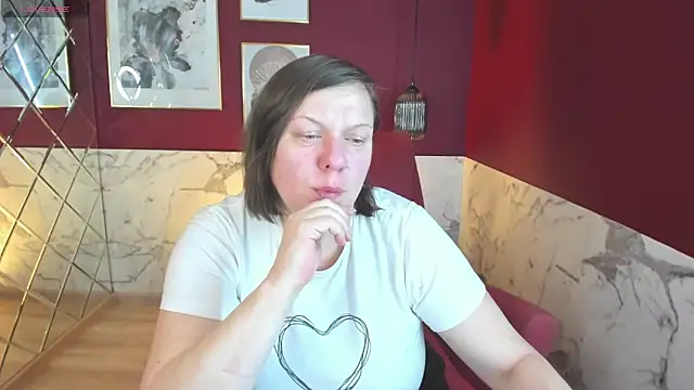 Snapshot of KellyPerfection chatting on 02/28/25, 05:37 KellyPerfection online show from 02/28/25, 05:37
