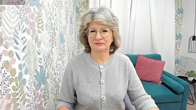 EvelynJoyful online show from 12/09/24, 05:07