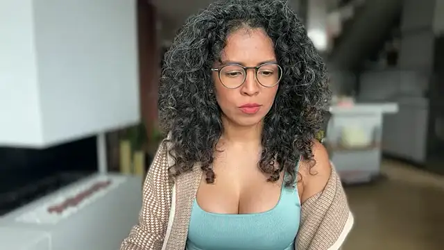 illaroom online show from 12/16/25, 06:24