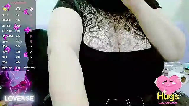 Snapshot of tatli_bela chatting on 04/17/26, 06:27 tatli bela online show from 04/17/26, 06:27