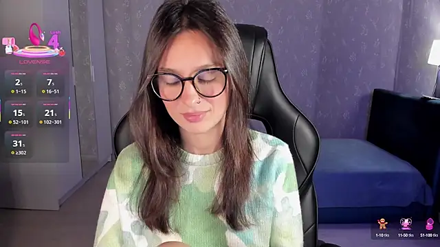 Snapshot of EllaFresh chatting on 09/25/25, 12:14 EllaFresh online show from 09/25/25, 12:14