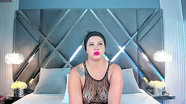 Snapshot of myax_evans chatting on 11/22/25, 11:31 myax evans online show from 11/22/25, 11:31