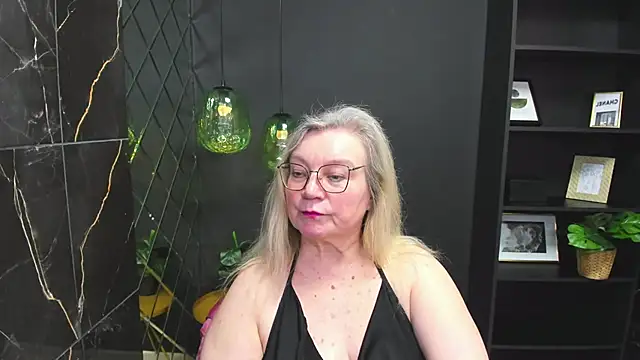 NataliMellow online show from 02/01/25, 04:11