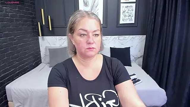 JenniferLight online show from 12/14/24, 01:05