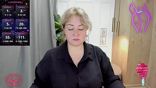 JenniferLight online show from 03/13/25, 05:22