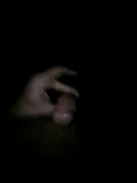 Snapshot of Barman990 chatting on 11/06/25, 04:35 Barman990 online show from 11/06/25, 04:35