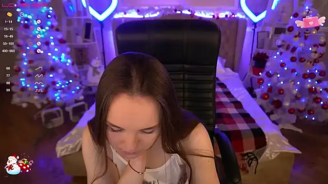 FoxyShy online show from 12/19/24, 09:51