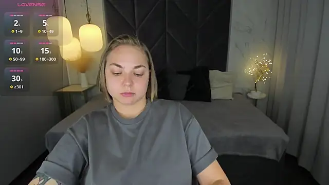 Snapshot of TataArdent chatting on 12/20/24, 08:34 TataArdent online show from 12/20/24, 08:34