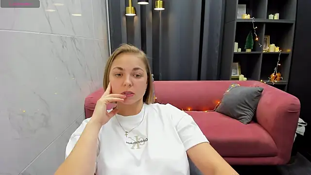 Snapshot of TataArdent chatting on 12/26/24, 08:11 TataArdent online show from 12/26/24, 08:11